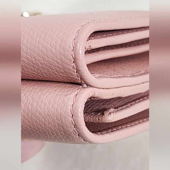 Chanel 2003-2004 textured caviar compact French wallet. Hologram present. - Picture 15 of 16